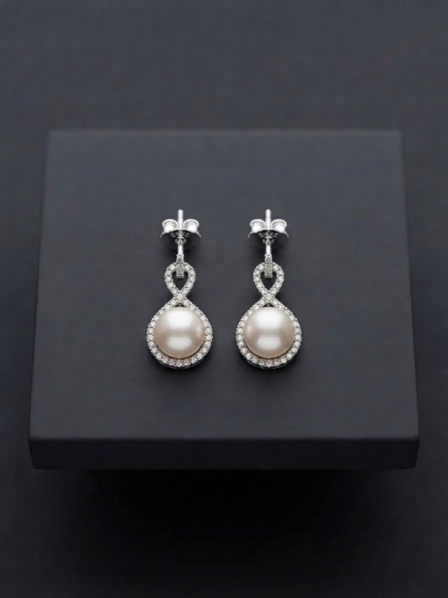 Pendientes de Plata de Ley con Circonitas y Perla